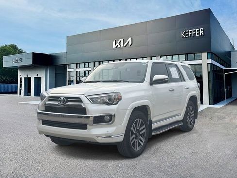 Used 2020 Toyota 4Runner Limited AWD/4WD image 4