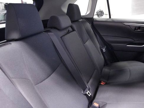 Used 2023 Toyota RAV4 LE AWD/4WD image 17