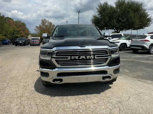 Used 2022 RAM 1500 Laramie AWD/4WD image 3