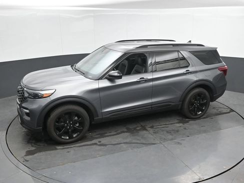Used 2023 Ford Explorer ST-Line w/ Class IV Trailer Tow Package AWD/4WD image 38