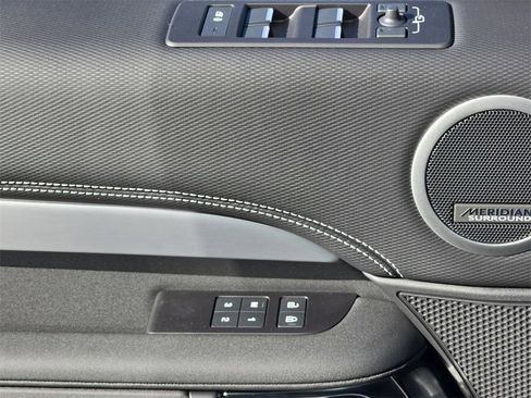 New 2026 Land Rover Discovery Limited Edition image 30