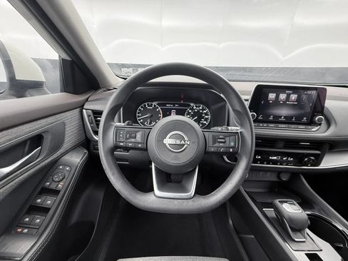 Used 2023 Nissan Rogue SV AWD/4WD image 26