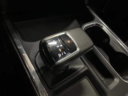 Used 2022 Chevrolet Silverado 1500 LT Trail Boss image 22