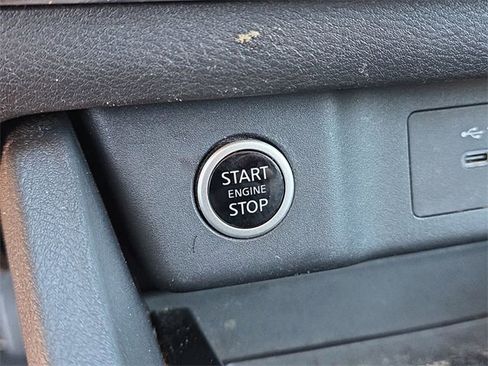 Used 2021 Nissan Rogue SV w/ Premium Package image 30