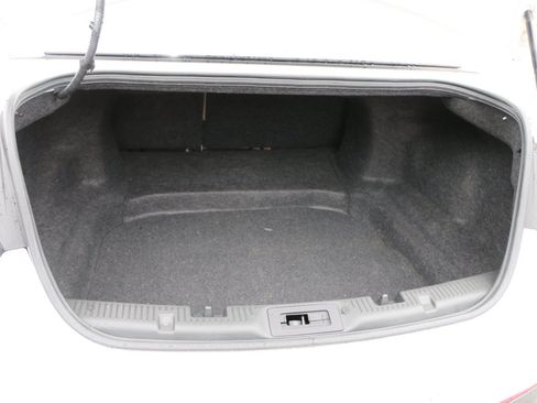 Used 2014 Ford Taurus SEL w/ Equipment Group 201A FWD image 28