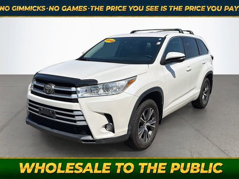 Used 2018 Toyota Highlander Plus AWD/4WD image 8