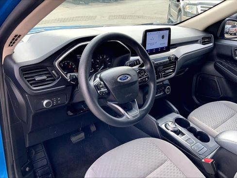 Used 2020 Ford Escape SE image 17