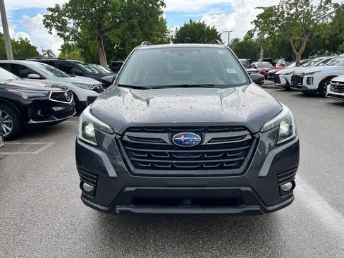 Used 2023 Subaru Forester Limited AWD/4WD image 2