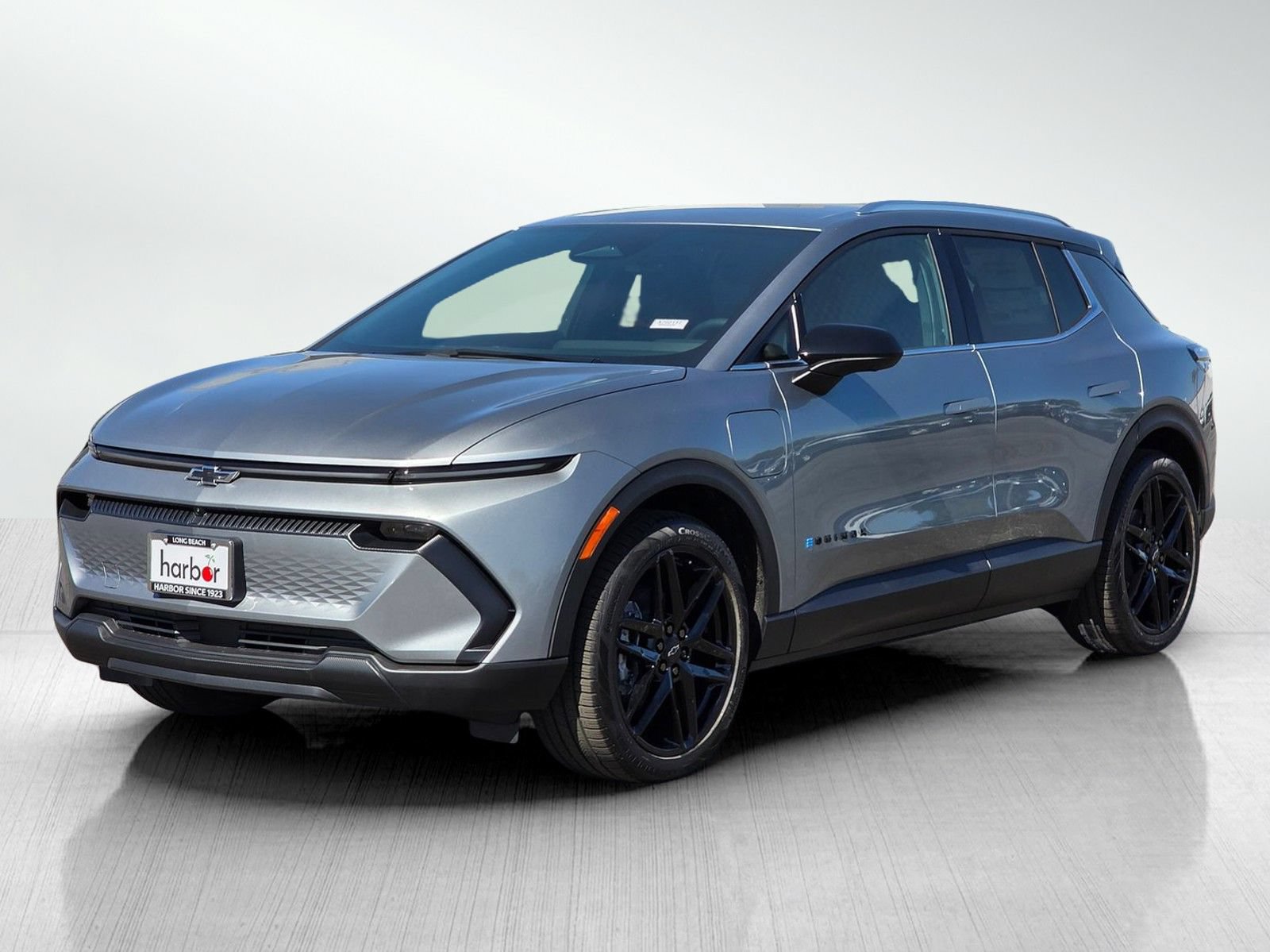 New 2026 Chevrolet Equinox EV LT w/ LPO, Blackout Package FWD image 3