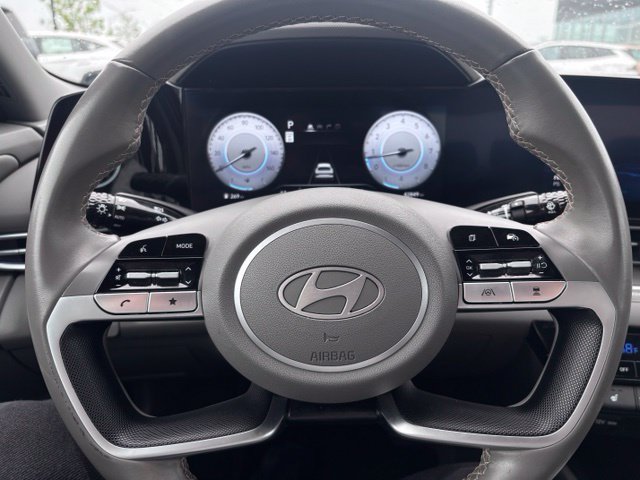 Used 2025 Hyundai Elantra SEL FWD image 19