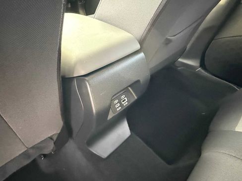 Certified 2025 Subaru Crosstrek 2.0i Premium image 16