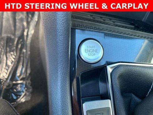 New 2025 Volkswagen Taos SE image 36