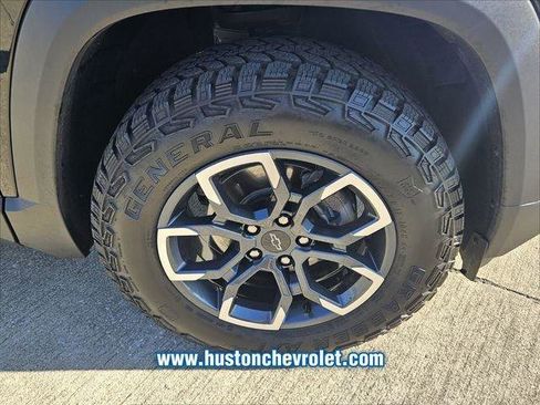 New 2026 Chevrolet Equinox ACTIV w/ Convenience Package III image 32