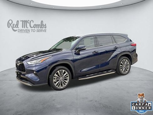 Used 2021 Toyota Highlander Platinum FWD image 1