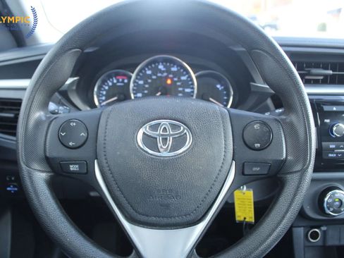 Used 2015 Toyota Corolla L image 17