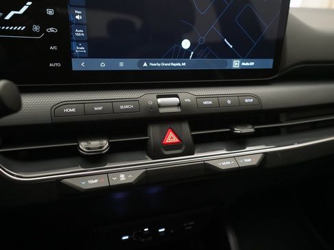 Certified 2025 Kia K4 GT-Line w/ GT-Line Premium Package image 15