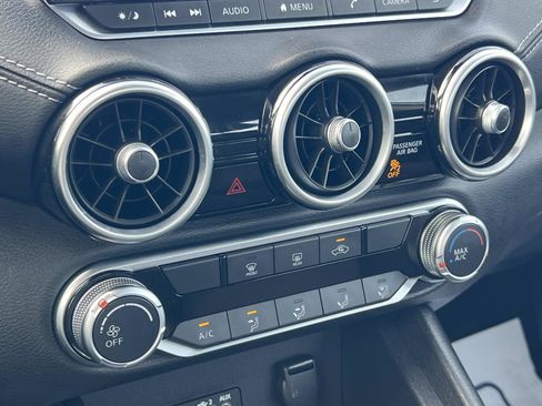 Used 2022 Nissan Sentra SV image 13