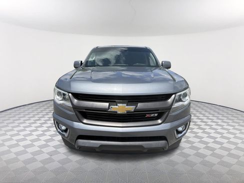 Used 2019 Chevrolet Colorado Z71 AWD/4WD image 2