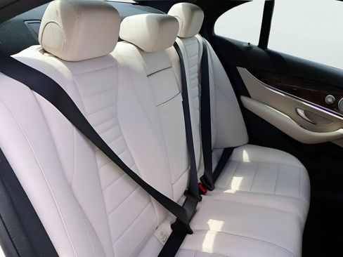 Certified 2017 Mercedes-Benz E 300 4MATIC image 14