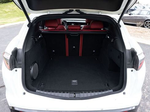 Used 2024 Alfa Romeo Stelvio Veloce image 50