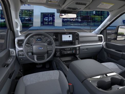 New 2025 Ford F250 XLT w/ 360-Degree Camera Package image 9