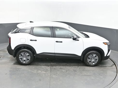 New 2026 Nissan Kicks S image 41