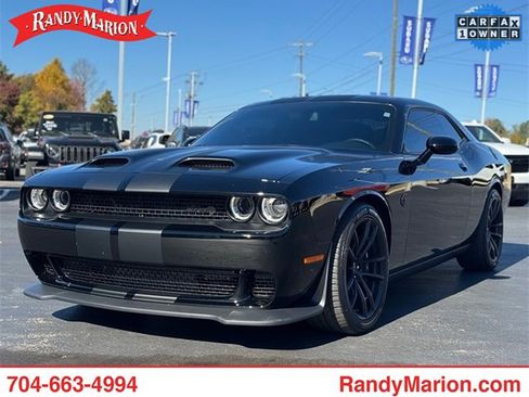 Used 2023 Dodge Challenger SRT Hellcat image 1