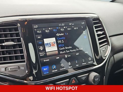 Used 2022 Jeep Grand Cherokee Laredo X RWD image 26