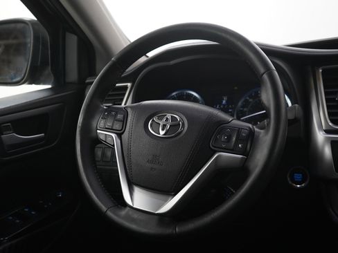 Used 2015 Toyota Highlander XLE AWD/4WD image 15