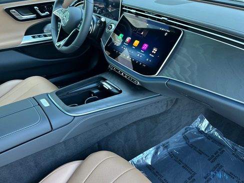 New 2026 Mercedes-Benz E 450 4MATIC Sedan image 15