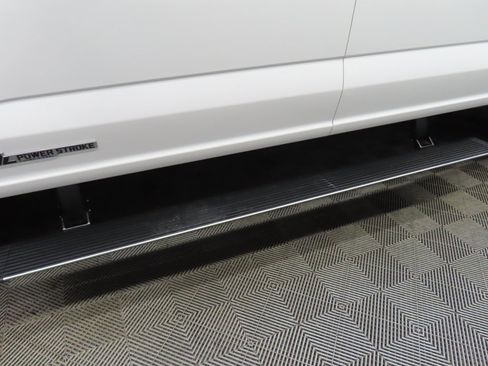 Used 2025 Ford F250 Platinum image 45