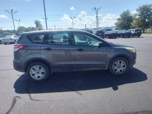 Used 2014 Ford Escape S FWD image 3