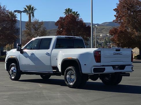New 2026 GMC Sierra 3500 Denali Ultimate AWD/4WD image 15