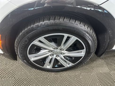 Used 2024 Cadillac Lyriq Tech image 10