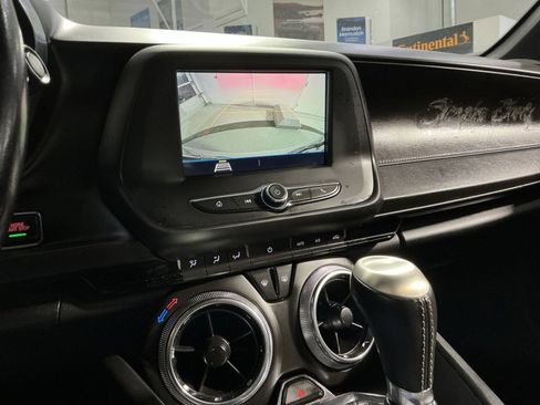Used 2019 Chevrolet Camaro LT image 27