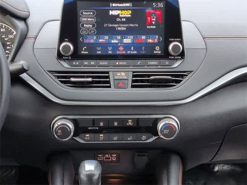 Used 2022 Nissan Altima 2.5 SR image 28