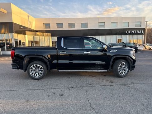 New 2026 GMC Sierra 1500 Denali w/ Denali Reserve Package image 8