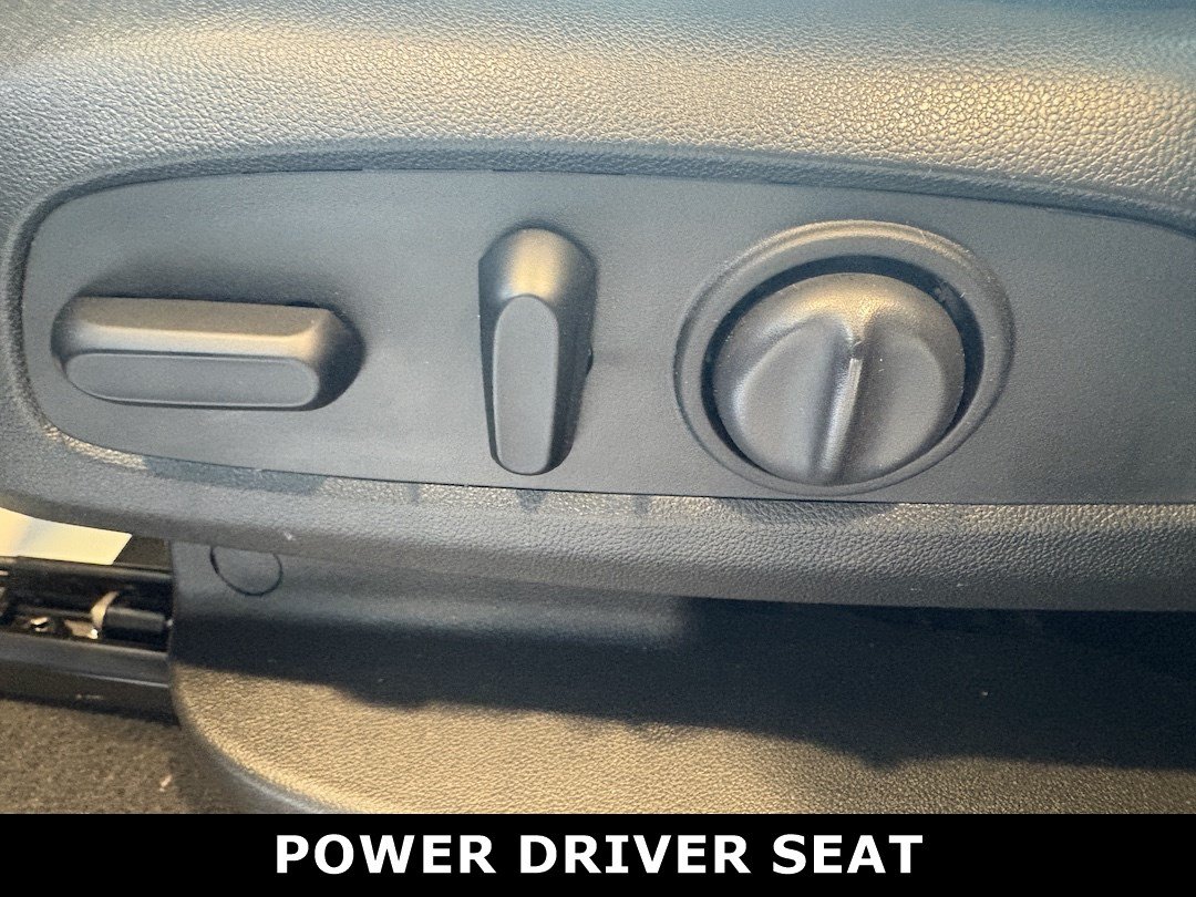 Used 2021 Chevrolet Equinox LS w/ LS Convenience Package FWD image 20