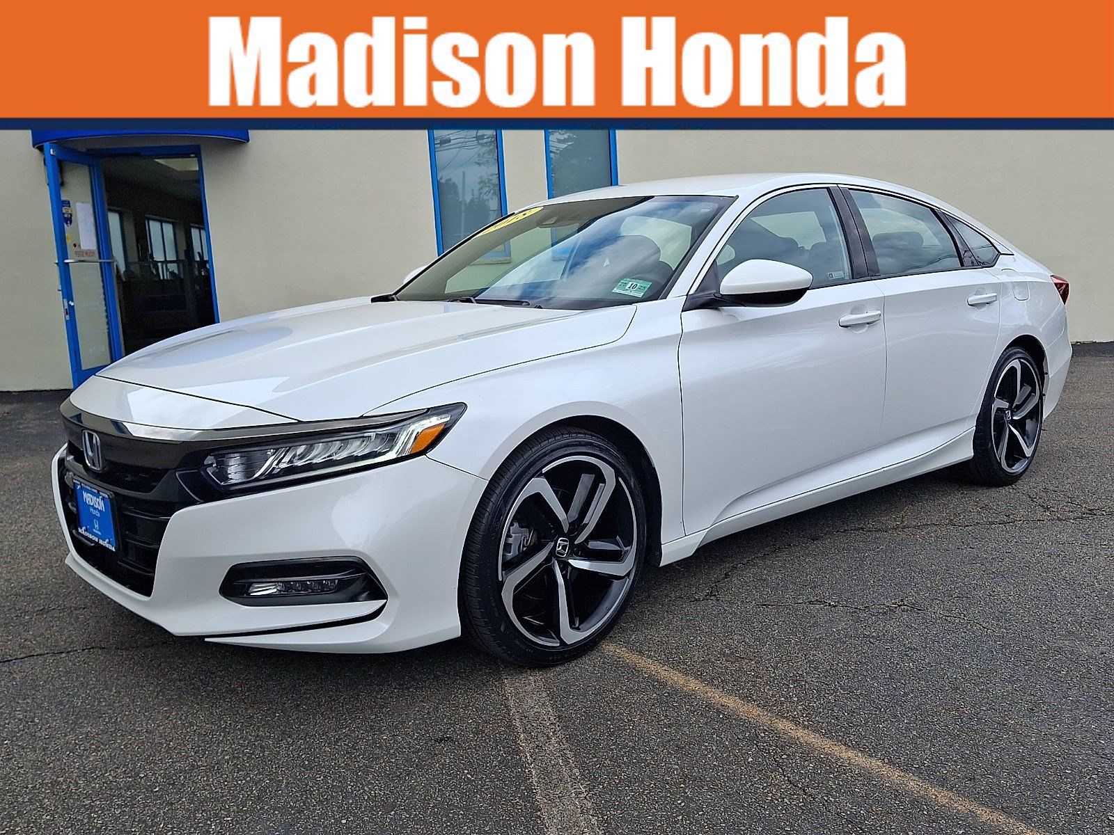 Used 2018 Honda Accord Sport image 1