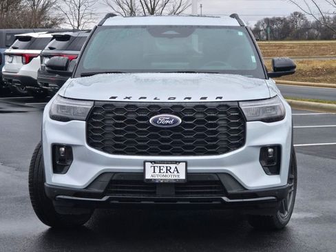 New 2026 Ford Explorer ST-Line w/ ST-Line Street Pack image 3