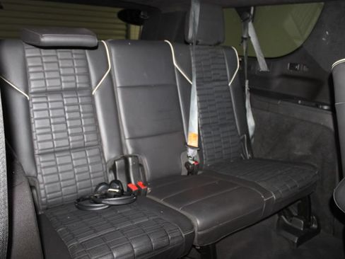 Used 2021 Cadillac Escalade ESV Sport Platinum AWD/4WD image 34