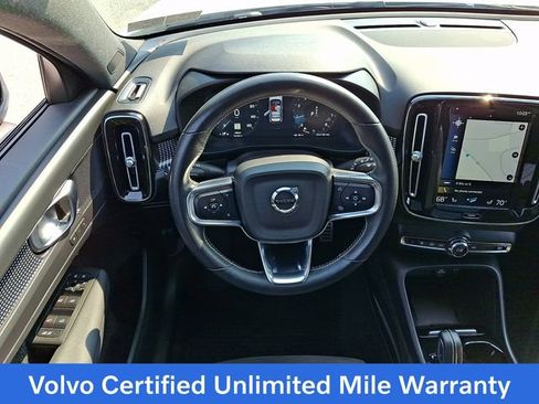 Used 2021 Volvo XC40 T5 R-Design w/ Advanced Package AWD/4WD image 12
