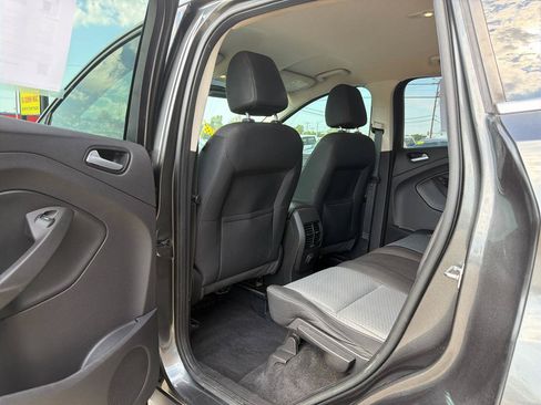 Used 2017 Ford Escape SE FWD image 28