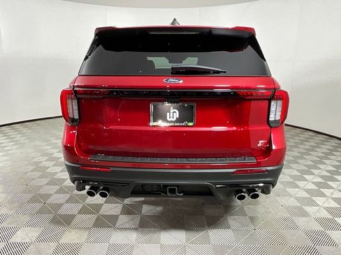 Used 2025 Ford Explorer ST image 8