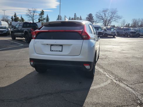 Used 2020 Mitsubishi Eclipse Cross ES image 12