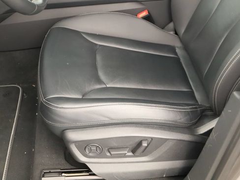 Used 2021 Audi Q8 Premium AWD/4WD image 23