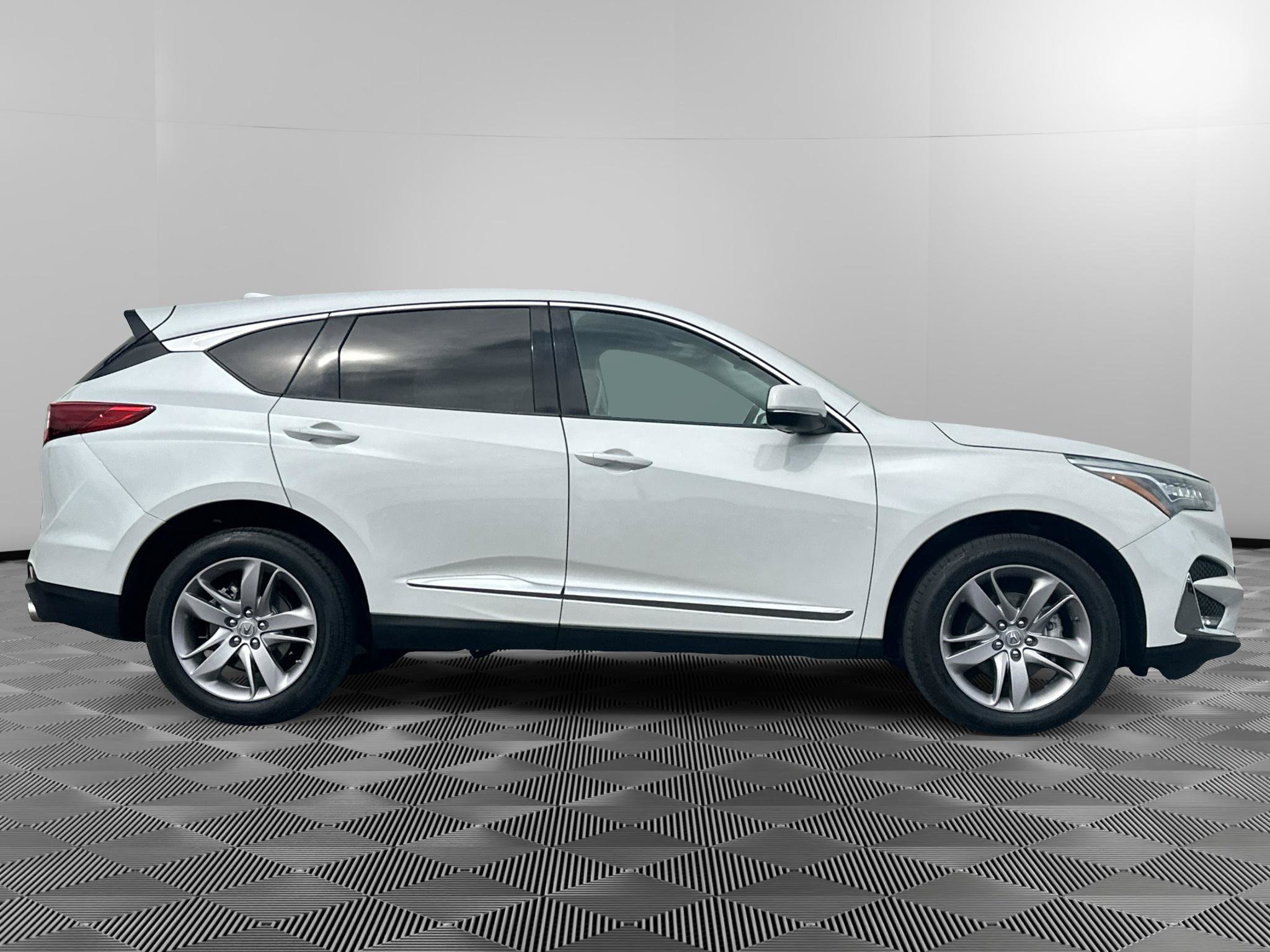 Used 2020 Acura RDX w/ Advance Package AWD/4WD image 3