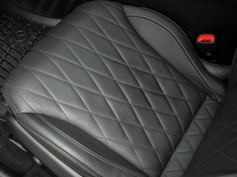 Used 2025 Mercedes-Benz CLE 53 AMG 4MATIC Coupe image 23