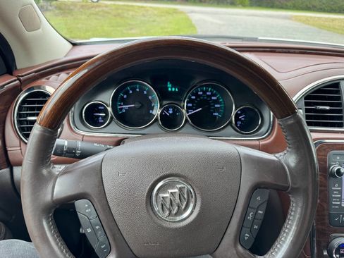Used 2014 Buick Enclave Leather w/ Trailering Provision Package FWD image 24