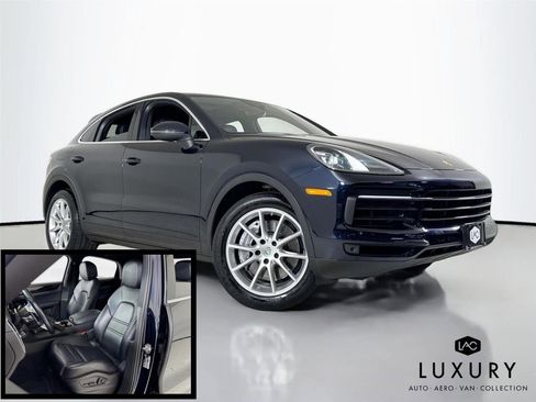 Used 2022 Porsche Cayenne Coupe w/ Premium Package image 2